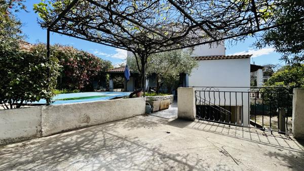 Pennes-Mirabeau (13170) Maison familiale avec piscine dans secteur prisé – 100 m² – 4 chambres – exposition sud