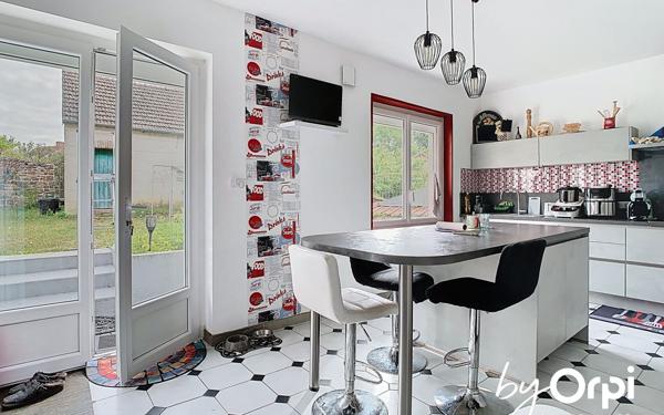 Maison à vendre    7 pièces • 207,13 m2 Marcillat-en-Combraille