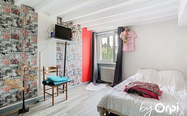 Maison à vendre    7 pièces • 207,13 m2 Marcillat-en-Combraille