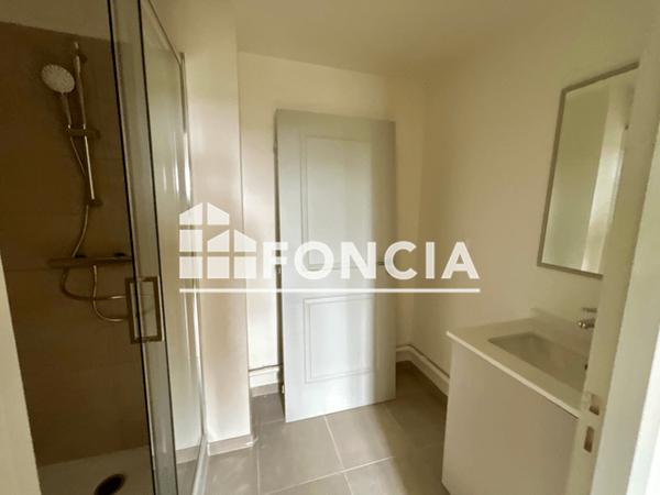 Location Appartement 2 pièces 50.4 m² - Guingamp 22200