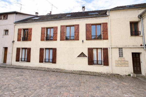 Appartement DUPLEX  4 pièces - parking- CENTRE-VILLE