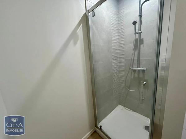 Appartement à louer 1 pièce 35.82m²