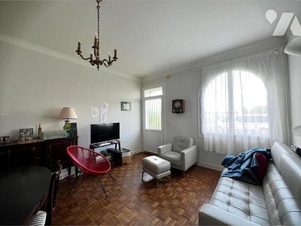 Maison mitoyenne avec grand terrain ? Morcenx-la-Nouvelle - REF 1005543
Située dans un quartier...