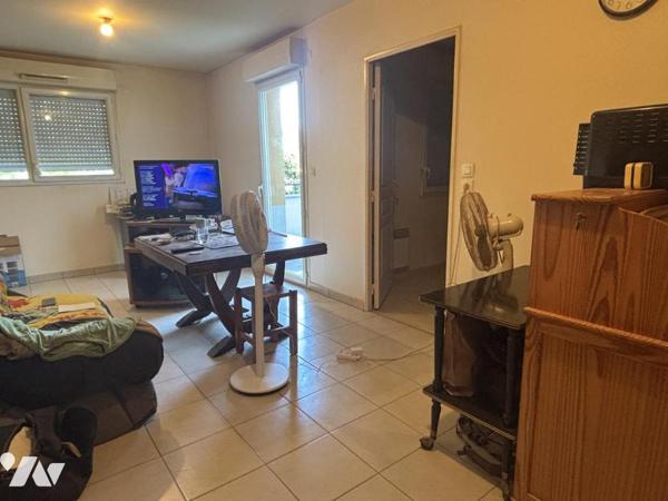 APPARTEMENT DE TYPE 2 AVEC LOCATAIRE EN PLACE 