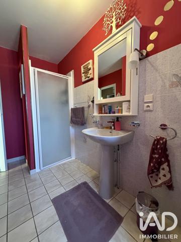 Maison à vendre 7 pièces 171 m² Dommartin-le-Franc