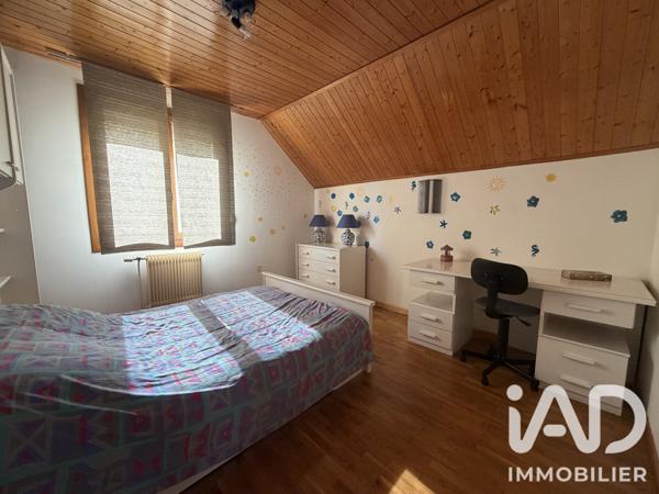 Maison à vendre 7 pièces 171 m² Dommartin-le-Franc
