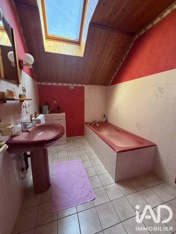 Maison à vendre 7 pièces 171 m² Dommartin-le-Franc