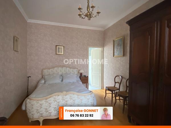 Maison de caractère - 5 pièces - 145 m² - 133 000 € - CHATEAUMEILLANT