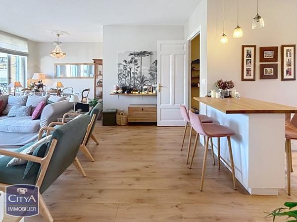 Appartement à vendre 4 pièces 93m² Cambrai (59400)