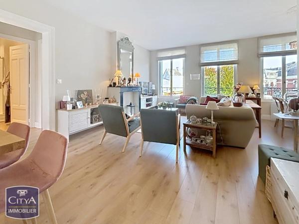Appartement à vendre 4 pièces 93m² Cambrai (59400)