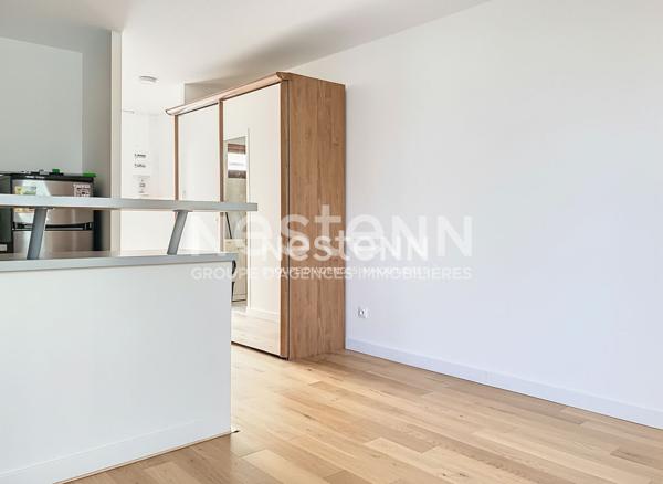 Studio à VENDRE à Longjumeau idéal premier achat ou investissement locatif proche des transports et commerces proximité Massy - Antony - Palaiseau