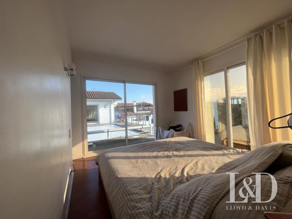 RARE! SAINT-PÉE-SUR-NIVELLE, MAISON 210m² AVEC T2 INDÉPENDANT ET PISCINE!