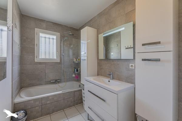 Maison à vendre 209 825 € La Croix-en-Touraine 5 p 80 m² DPE D