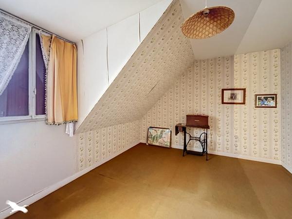 Maison à vendre 127 680 € Saint-Junien 5 p 104 m² DPE E