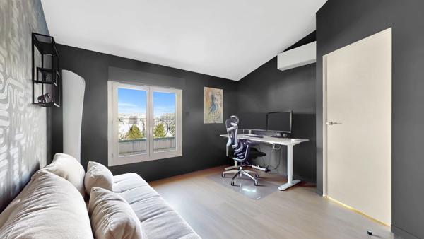 Lyon - Part-Dieu - Appartement de 166 m² en dernier étage avec terrasse et balcon - 4 chambres