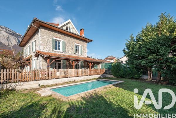 Maison à vendre 8 pièces 275 m² Montbonnot-Saint-Martin