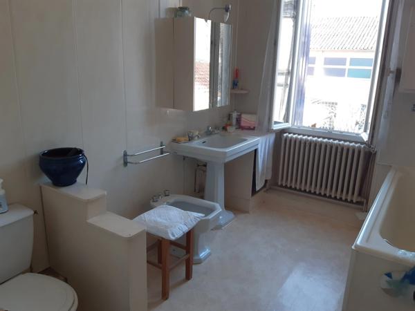 Maison à vendre 5 pièces ANGOULEME (16)