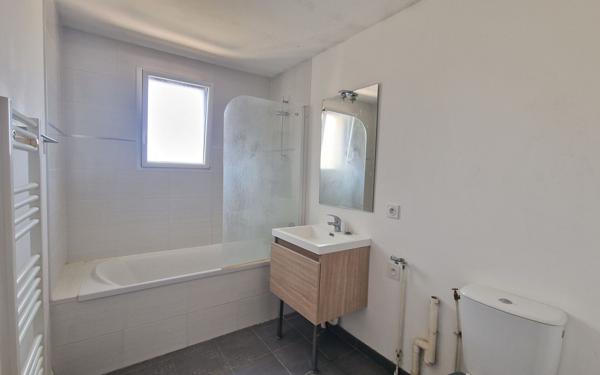 Appartement à vendre    3 pièces • 75,66 m2 Fleury-les-Aubrais