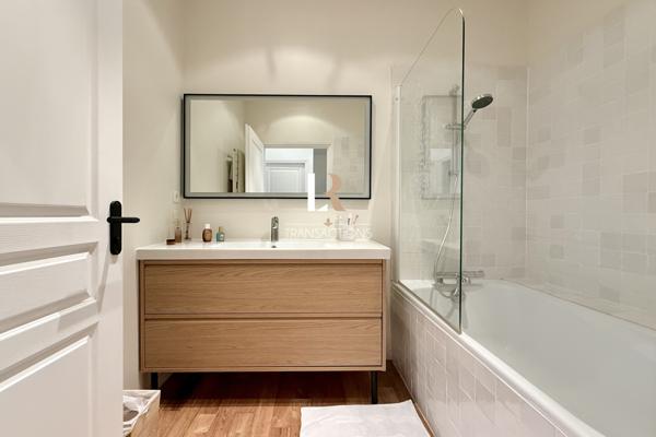 La Rochelle (17000) La Genette - A deux pas des commerces, jolie maison de caractère avec jardin