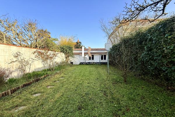 La Rochelle (17000) La Genette - A deux pas des commerces, jolie maison de caractère avec jardin