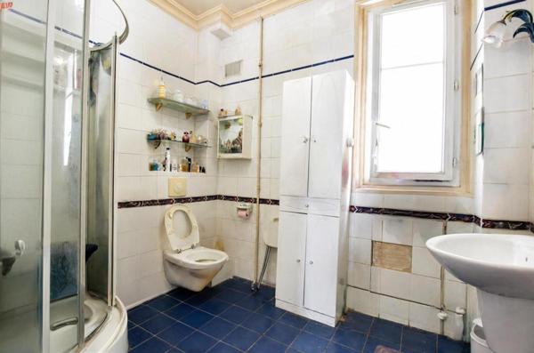 Appartement
         3 pièces
        - 64 m² 182 000 € *