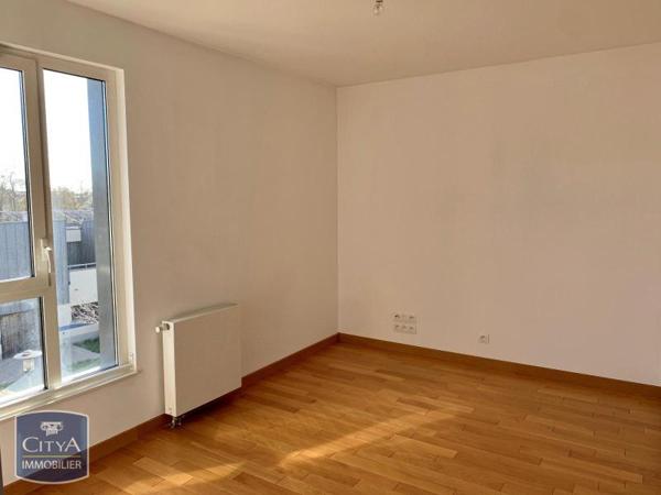 Appartement à louer 4 pièces 107.14m² Saint-Pierre-des-Corps (37700)