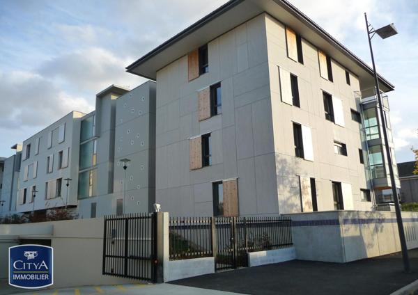 Appartement à louer 4 pièces 107.14m² Saint-Pierre-des-Corps (37700)
