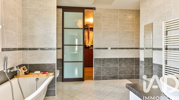 Maison à vendre 7 pièces 216 m² Le Fenouiller