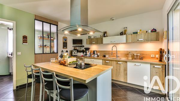 Maison à vendre 7 pièces 216 m² Le Fenouiller