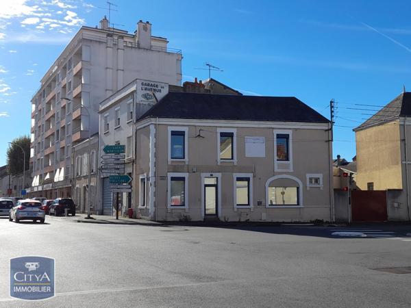 Local professionnel à louer 120m²