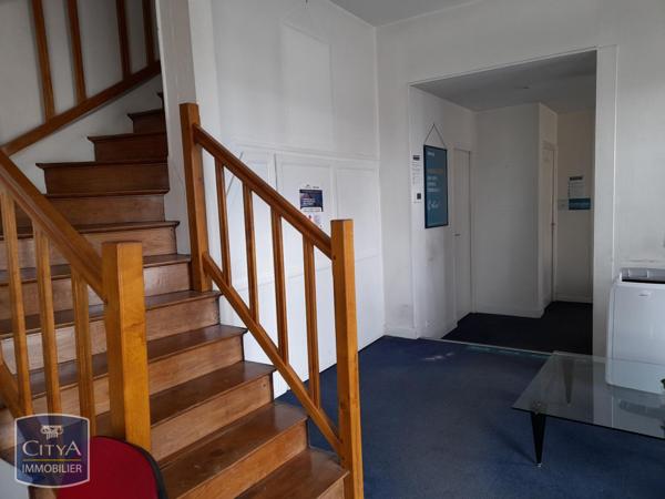 Local professionnel à louer 120m²