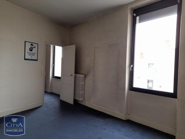 Local professionnel à louer 120m²