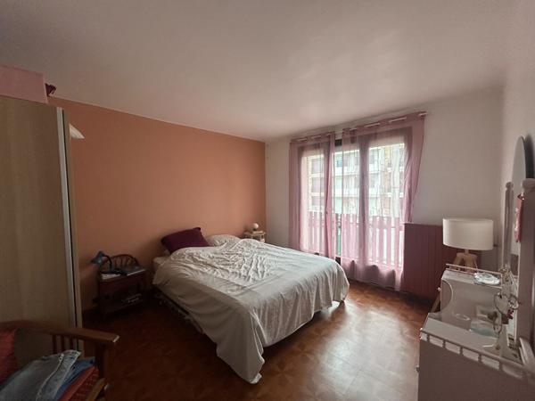 Bezons - Maison 6 pièces 120 m2 €375 000 ** - Référence 4436