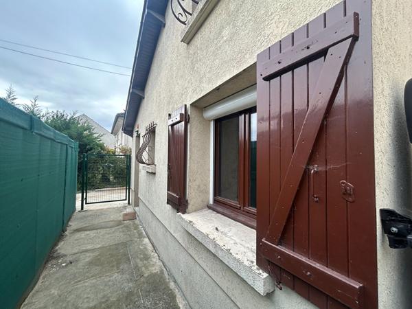 Bezons - Maison 6 pièces 120 m2 €375 000 ** - Référence 4436