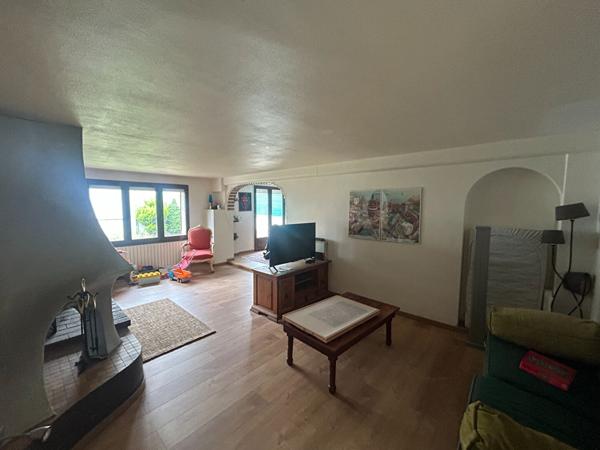 Bezons - Maison 6 pièces 120 m2 €375 000 ** - Référence 4436