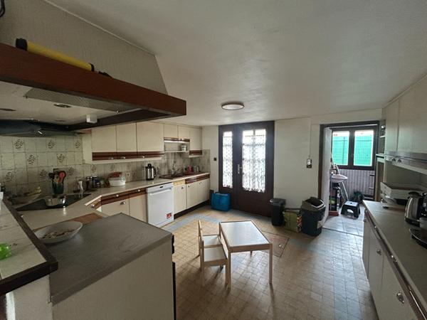 Bezons - Maison 6 pièces 120 m2 €375 000 ** - Référence 4436