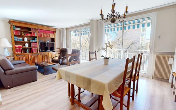 Appartement à vendre    4 pièces • 98,37 m2 Lyon 3