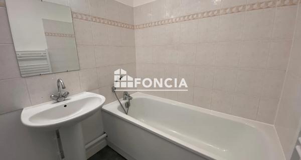 Location Appartement 3 pièces 59.67 m² - Châtenay-malabry 92290