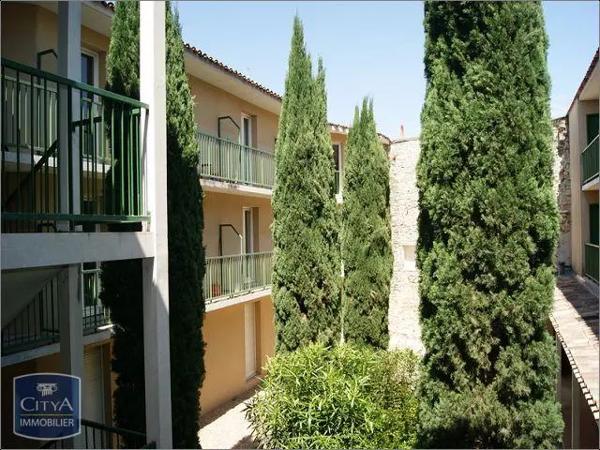 Appartement à louer 1 pièce 20.35m² Nîmes (30900)