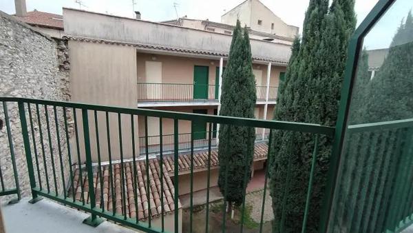 Appartement à louer 1 pièce 20.35m² Nîmes (30900)