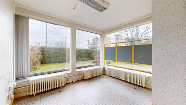 Local professionnel / commercial