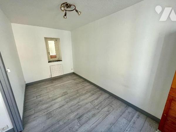 APPARTEMENT LIBRE
A VENDRE A REIMS
Appartement libre, au RDC, de 33 m2 comprenant : cuisine o...