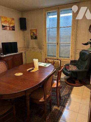 a vendre à troyes maison de 1930 à rénover. Maison de type 3 dans quartier résidentielle très c...