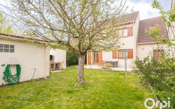 Maison à vendre    5 pièces • 108,24 m2 Gagny