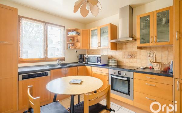 Maison à vendre    5 pièces • 108,24 m2 Gagny