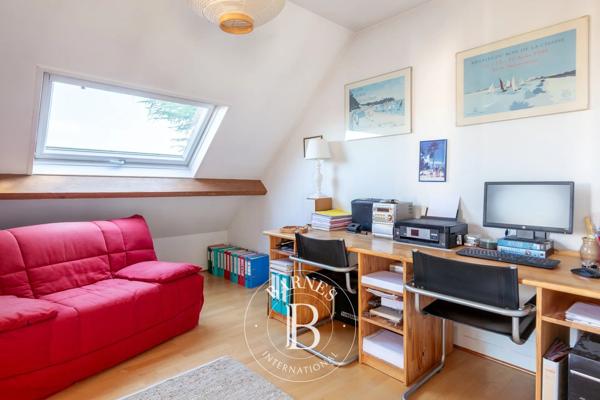 Saint-Germain-en-Laye, Maison 5 Chambres -  213 m² à vendre