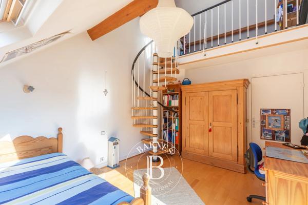 Saint-Germain-en-Laye, Maison 5 Chambres -  213 m² à vendre