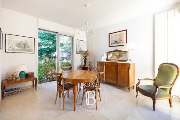 Saint-Germain-en-Laye, Maison 5 Chambres -  213 m² à vendre