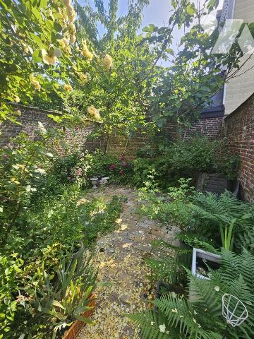 SAINT-MAURICE PELLEVOISIN SUPERBE MAISON DE CARACTERE AVEC JARDIN