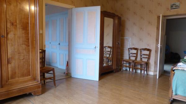 Dpt Deux Sèvres (79), à vendre proche de AIRVAULT maison P5, terrain 1335 m²